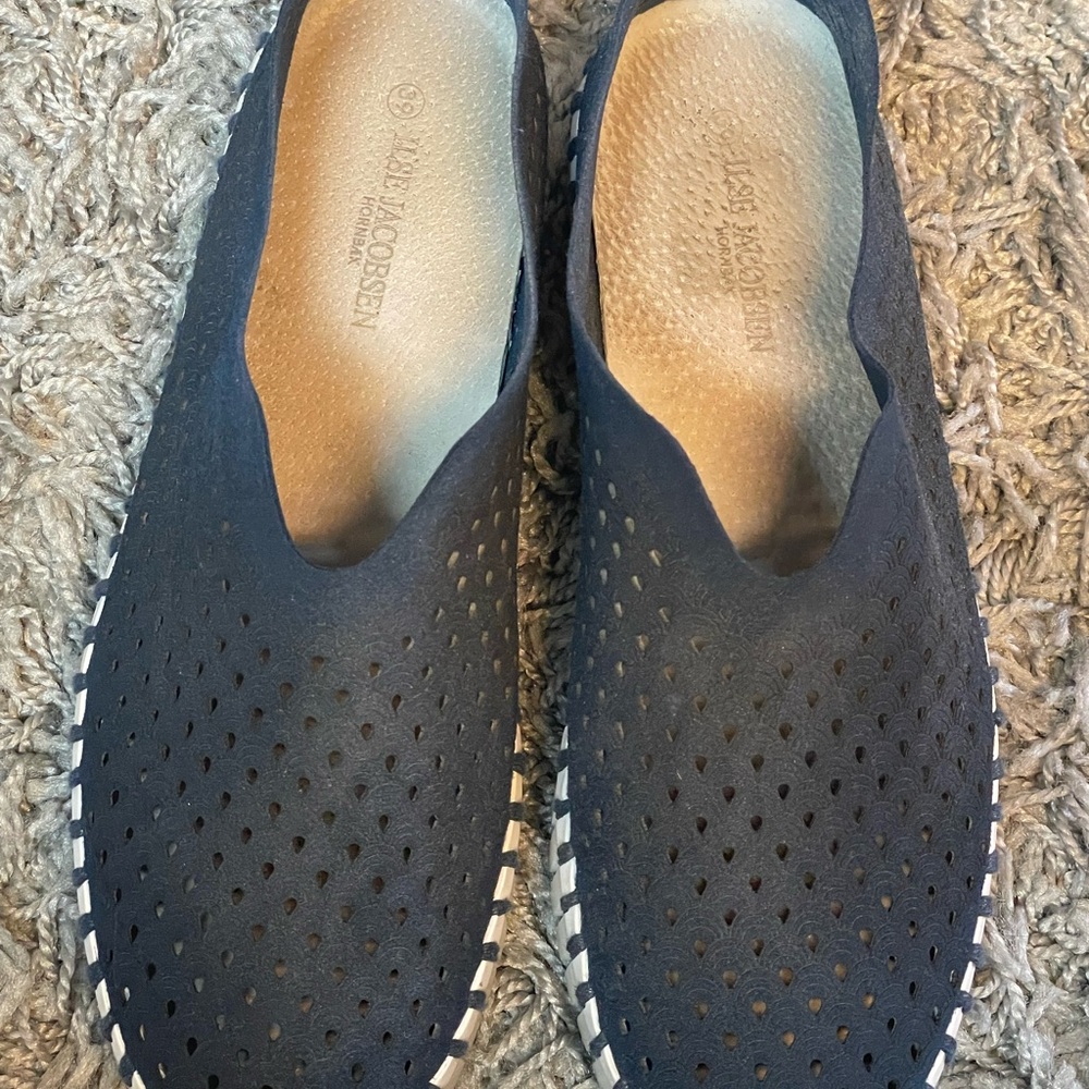 Ilse Jacobsen Navy Blue Perforated Sneakers